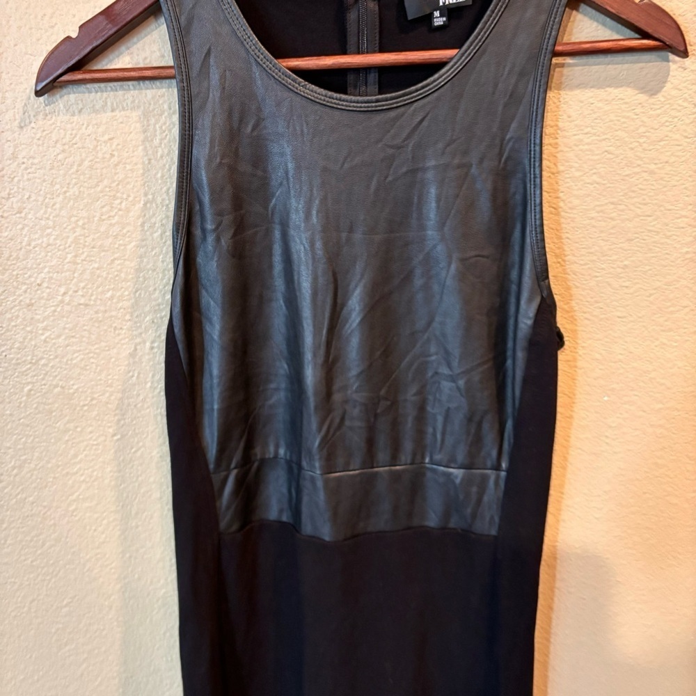 Aritsia Wilfred Free Elin Dress, Medium, LBD, Bodycon, Date Night, Comfy, Staple - Picture 5 of 11